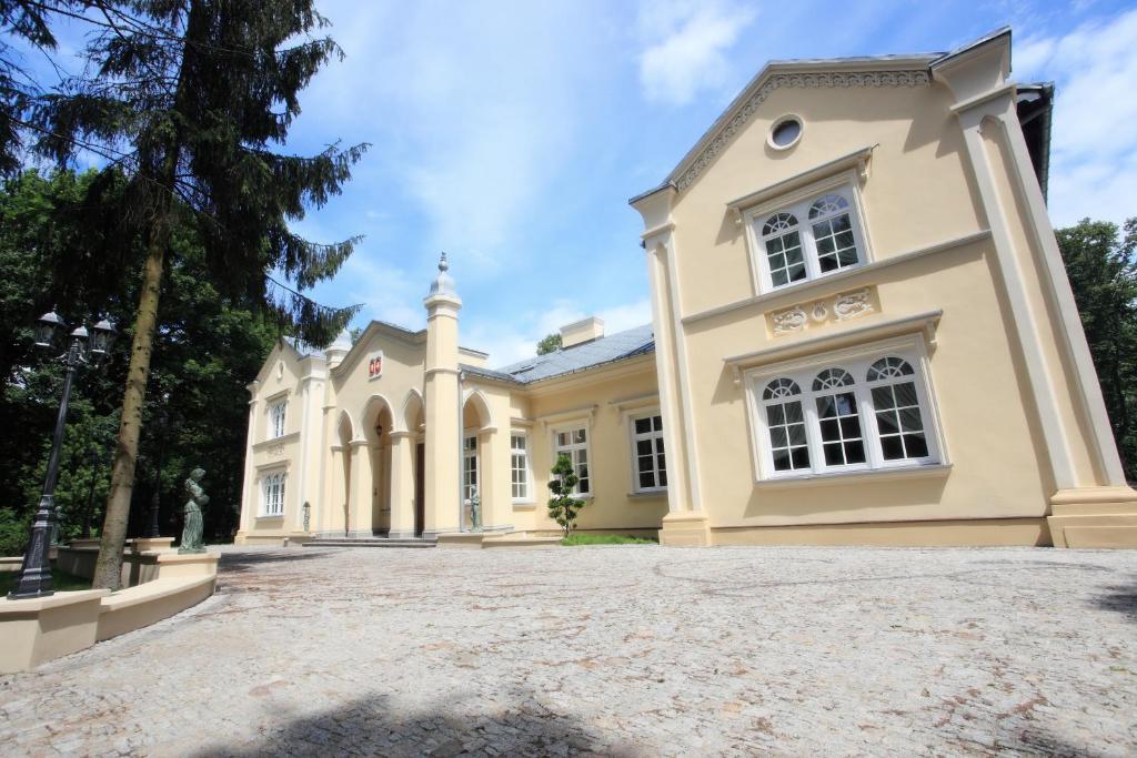 Hotel Dwor Sójki מראה חיצוני תמונה
