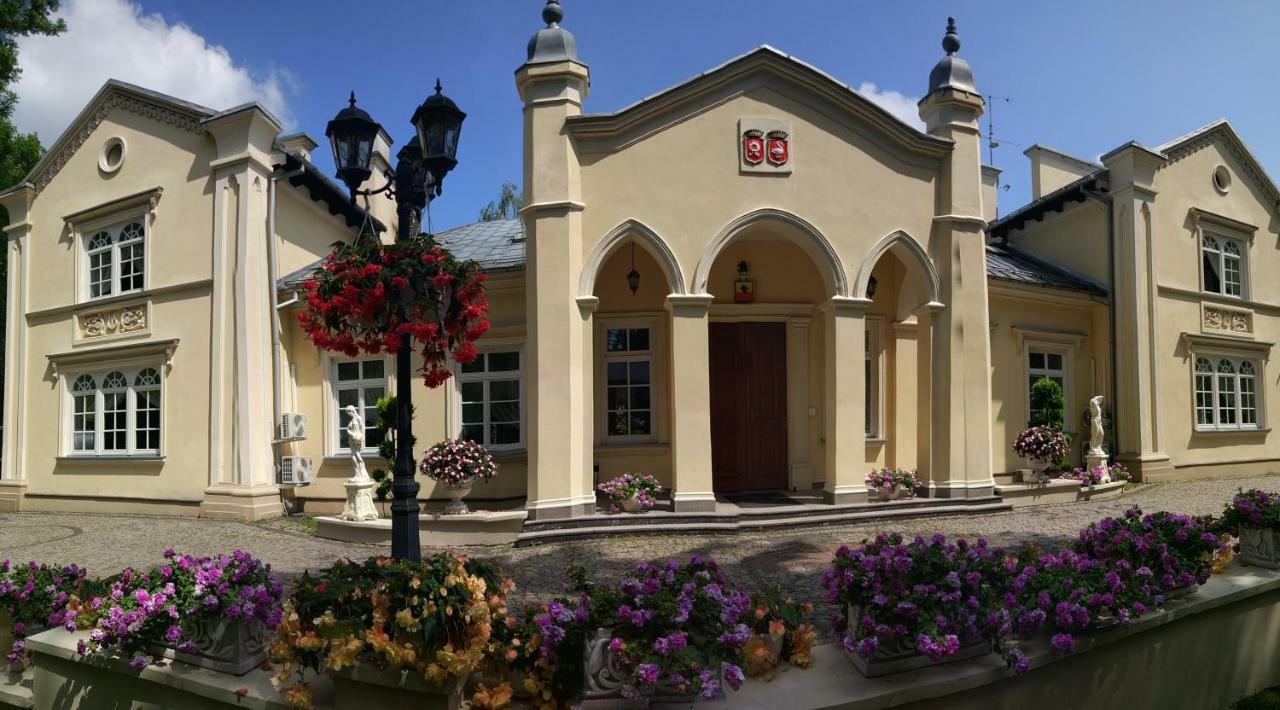 Hotel Dwor Sójki מראה חיצוני תמונה